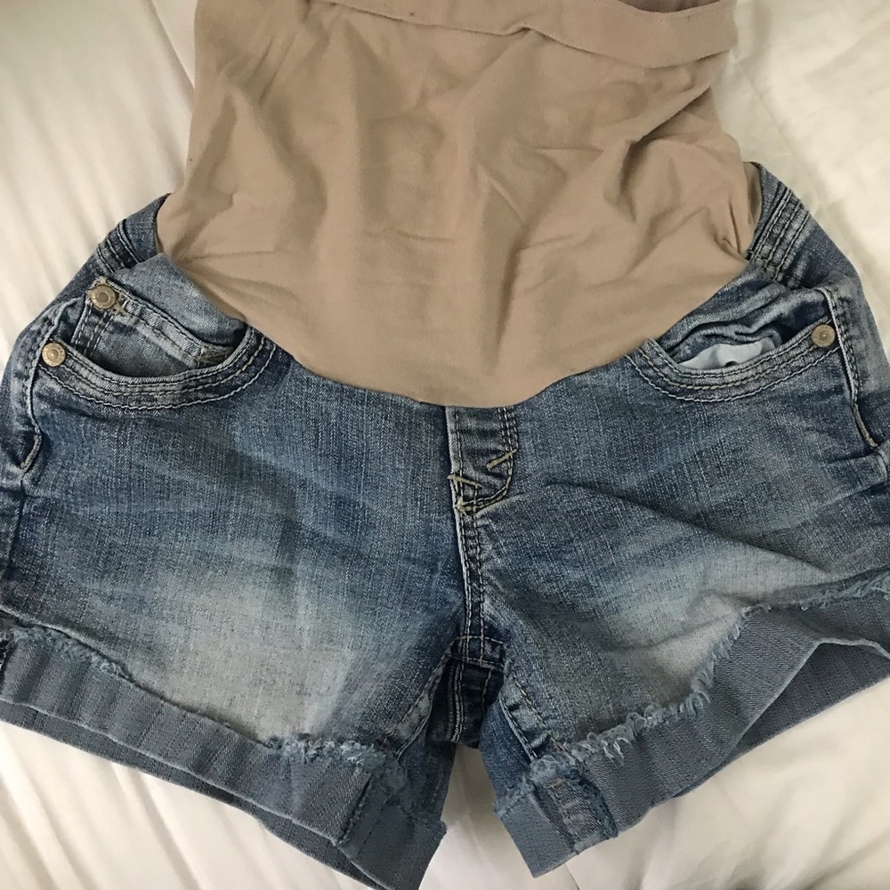 Wallflower Maternity Shorts